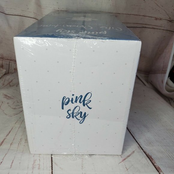 Pink Sky City Snowdome 5 Shaped Puzzles 200 Pieces Each Small Town Christmas - Picture 9 of 9